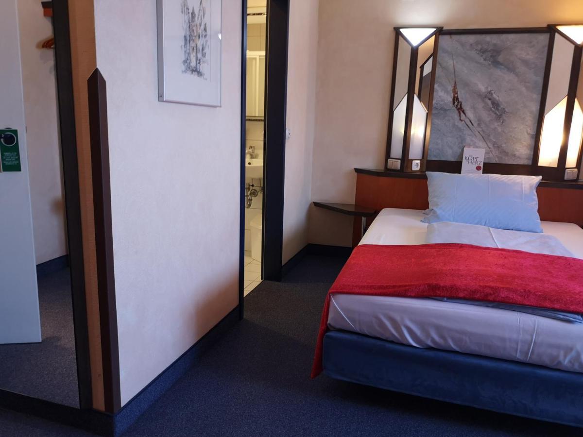 Main Hotel Eckert 3 Margetshöchheim Dış mekan fotoğraf