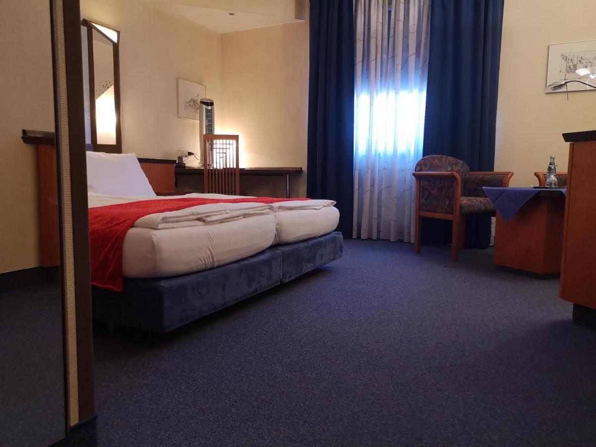 Main Hotel Eckert 3 Margetshöchheim Dış mekan fotoğraf